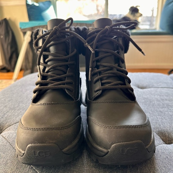 UGG Yose Fluff V2 Waterproof Snow Boots Women’s 7 Black❄️❄️❄️ - Picture 7 of 11